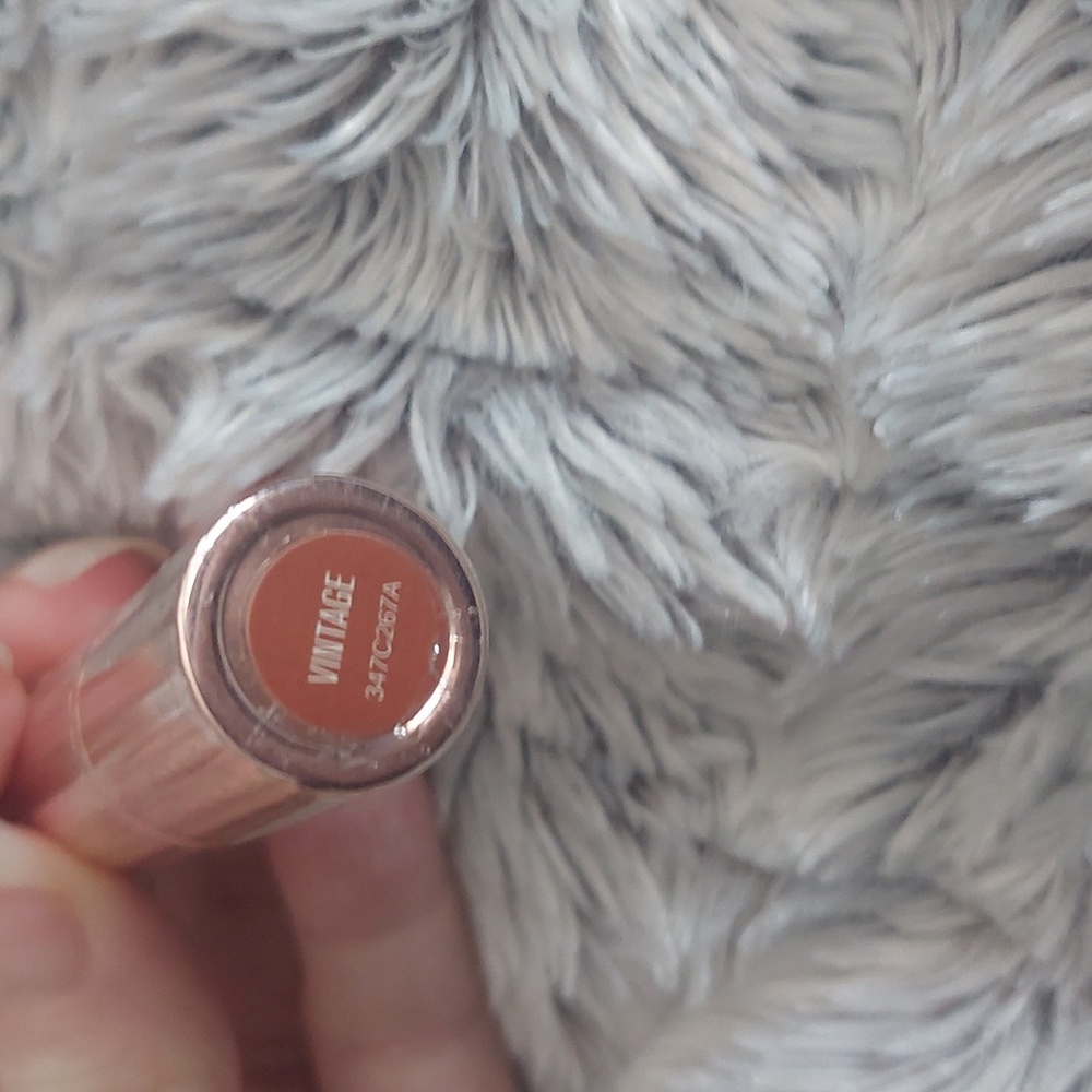 makeup revolution Renaissance lipstick Vintage - Picture 2 of 4